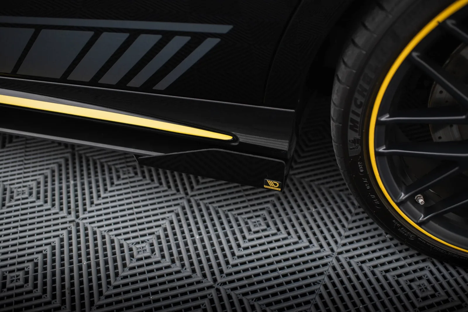 Side Flaps compatible with Mercedes-AMG CLA 45 C117 Facelift