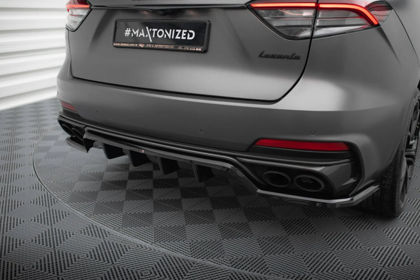 Rear Splitter (With Diffuser) compatible with Maserati Levante Trofeo Mk1