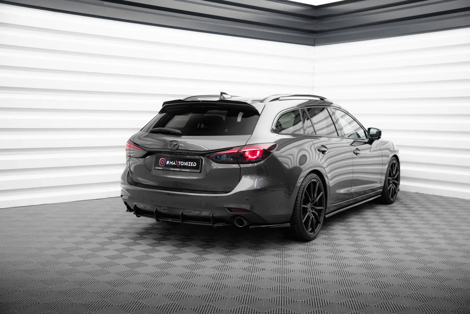 Rear Diffuser Street Pro compatible with Mazda 6 Estate Mk3 Facelift