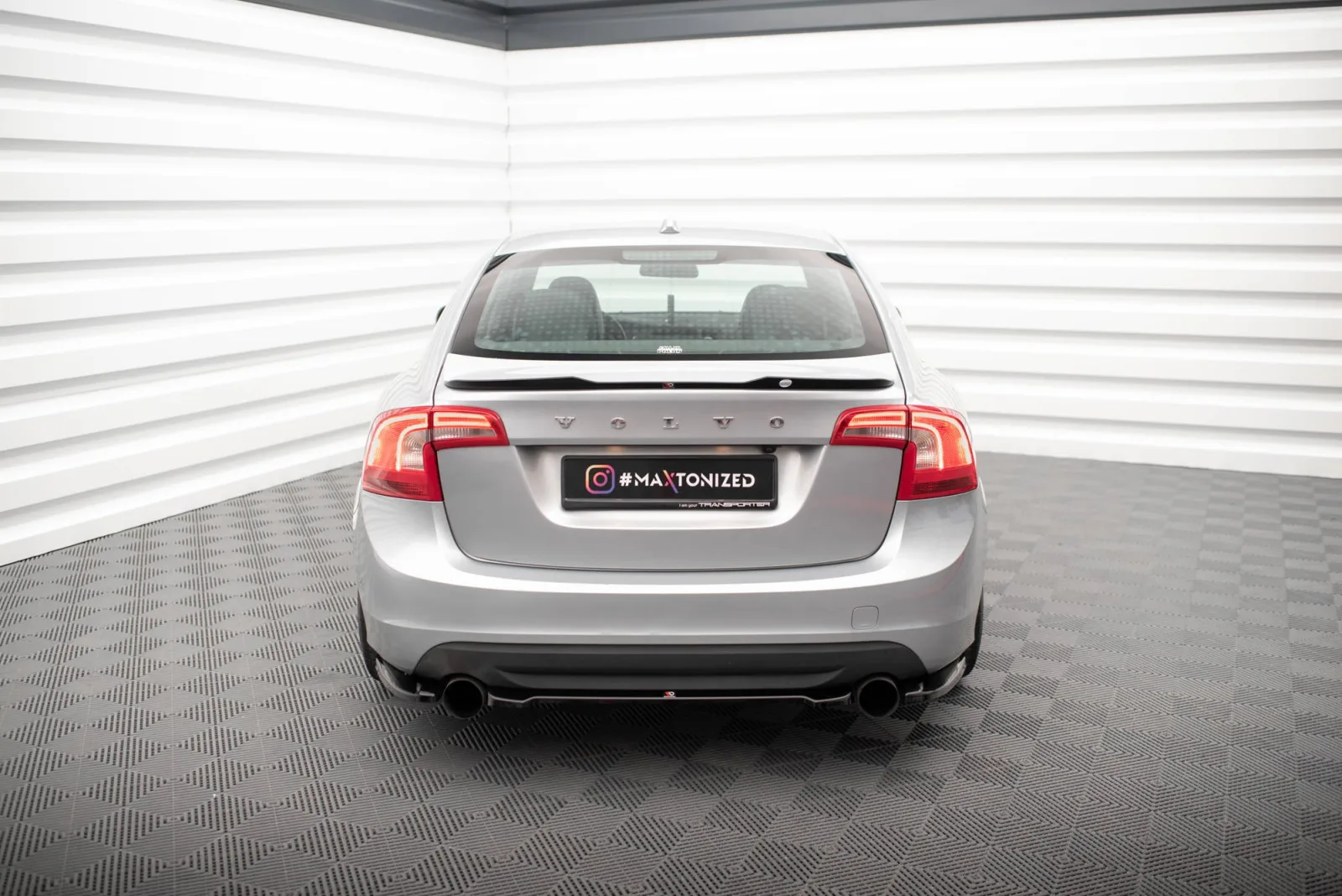 Rear Splitter compatible with Volvo S60 Mk2