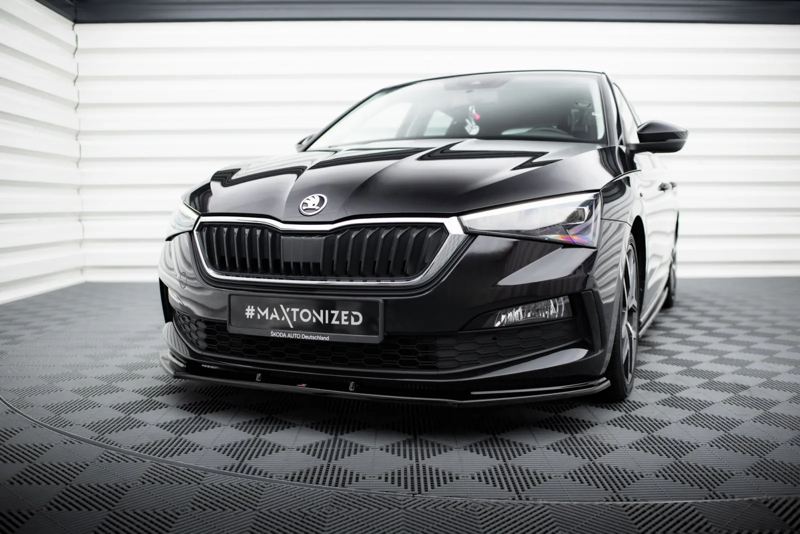 Front Splitter V.1 compatible with Skoda Scala