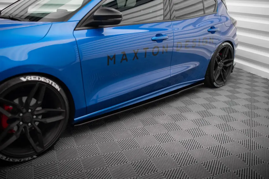 Side Skirts Diffusers V.3 compatible with Ford Focus ST / ST-Line Mk4