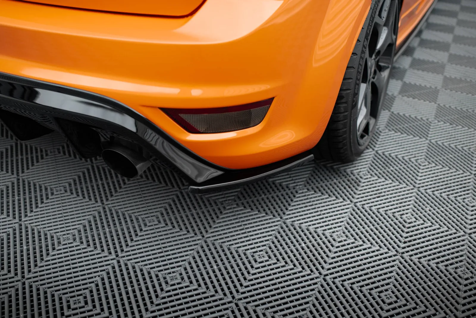 Rear Side Splitters V.2 compatible with Ford Focus ST Mk2 FL