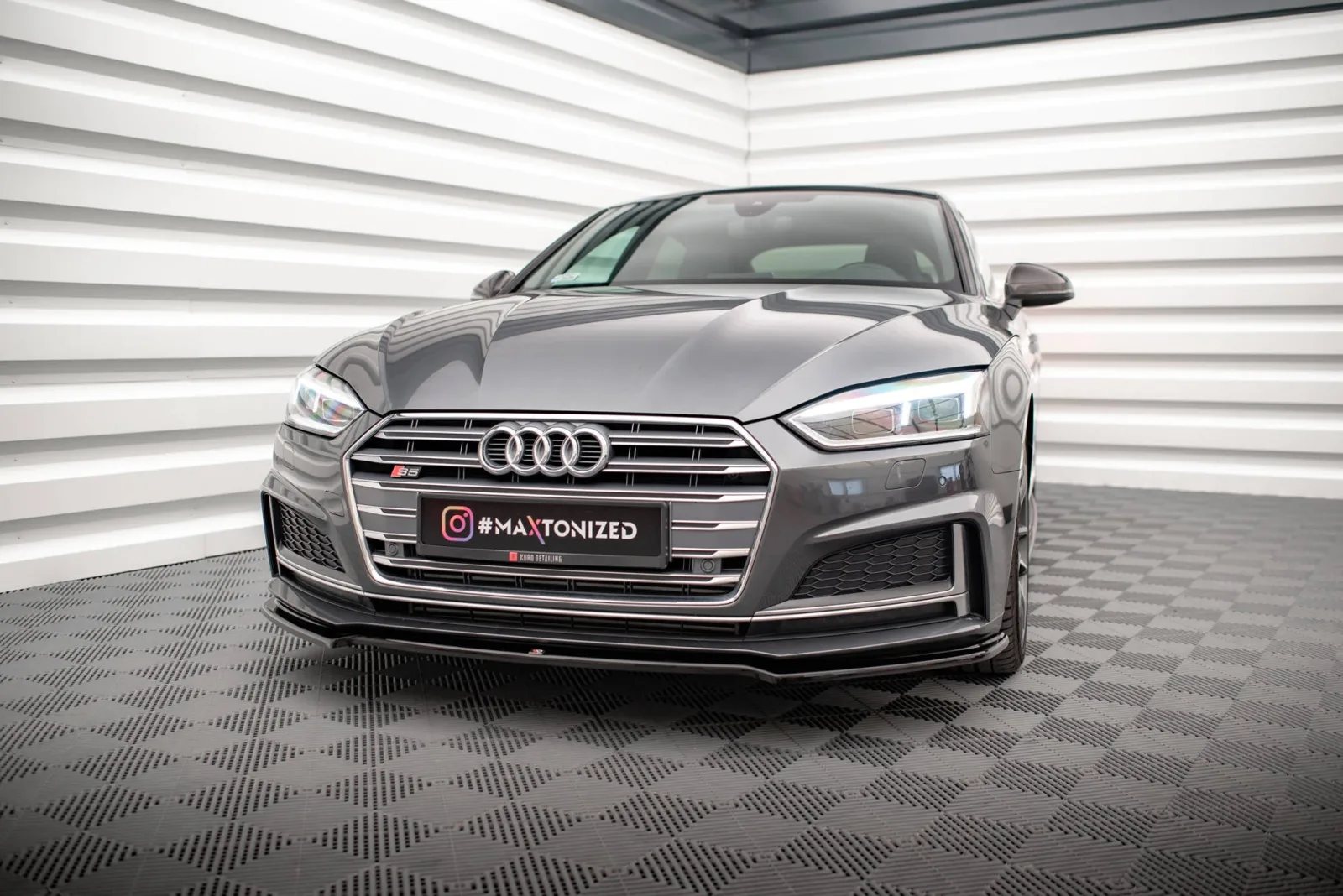 Front Splitter V.1 compatible with Audi S5 / A5 S-Line F5 Coupe / Sportback