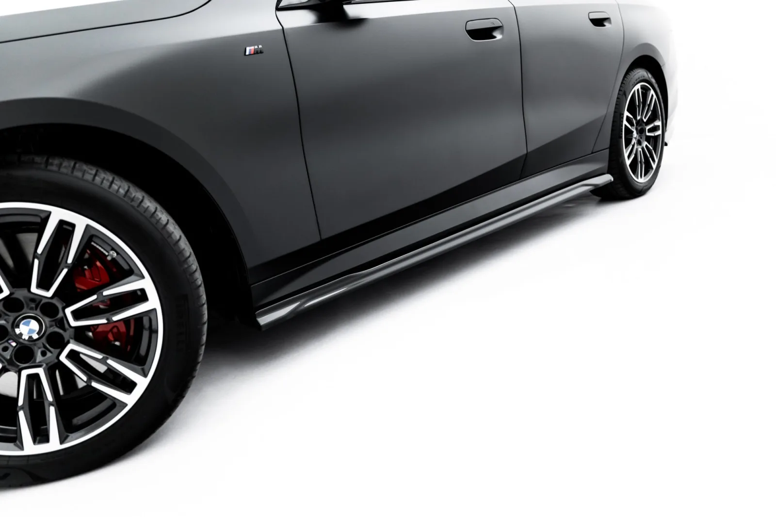 Side Skirts Diffusers V.1 compatible with BMW 5 M-Pack Sedan / Touring G60 / G61