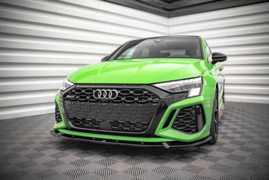 Front Splitter V.1 compatible with Audi RS3 Sedan 8Y