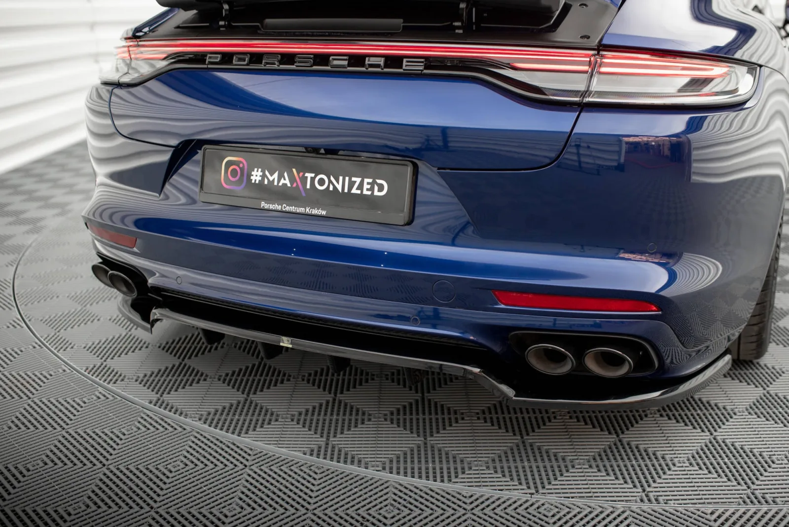 Rear Splitter (With Diffuser) compatible with Porsche Panamera E-Hybrid 971 Facelift