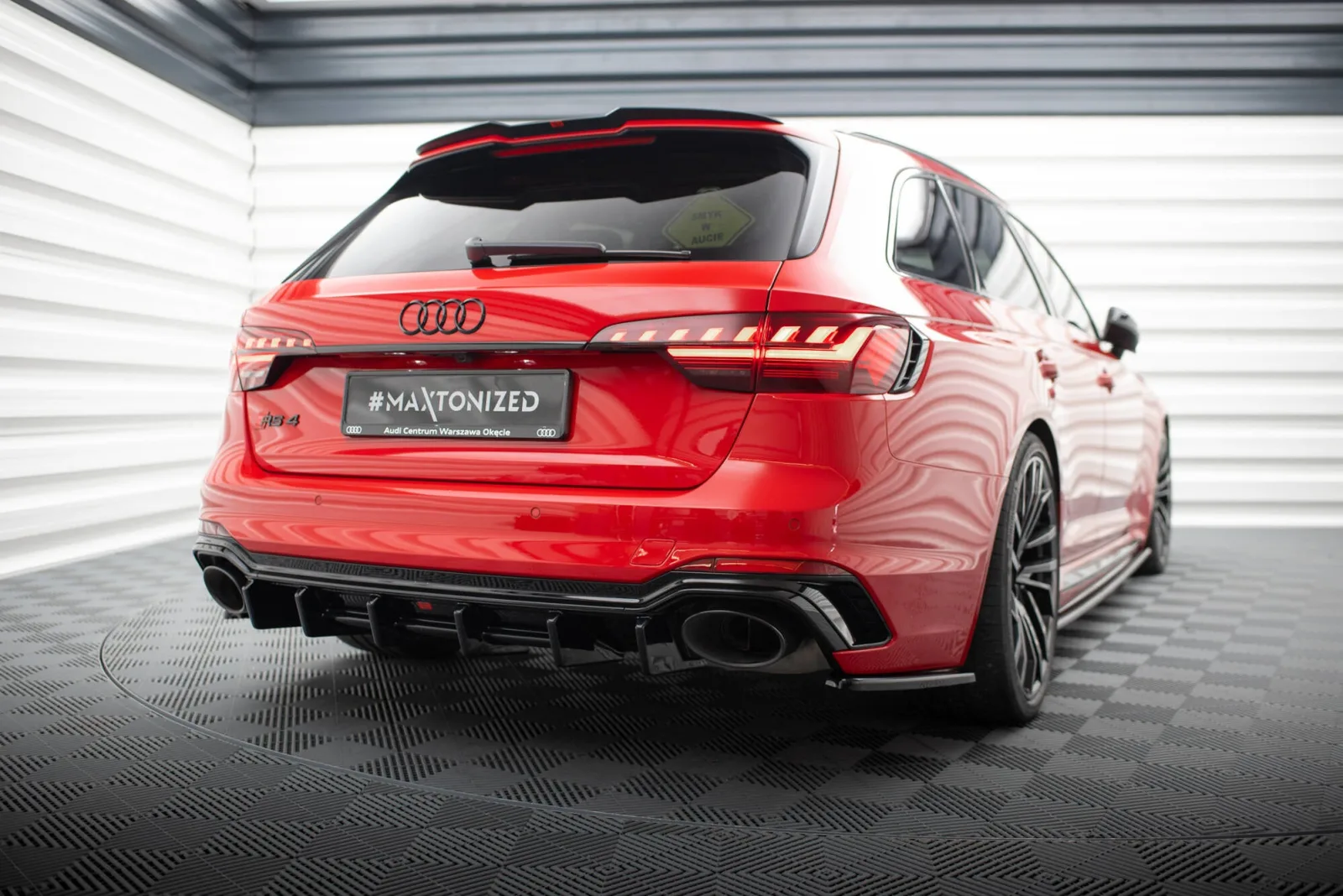Rear Valance compatible with Audi RS4 B9 / B9 Facelift
