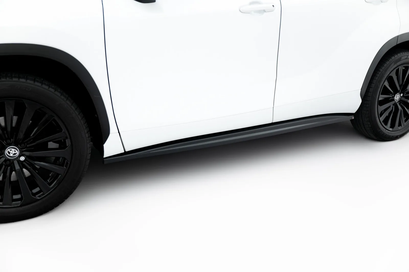 Side Skirts Diffusers compatible with Toyota Highlander Mk4
