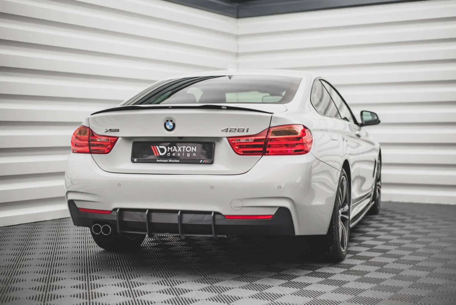 Rear Diffuser Street Pro V.1 compatible with BMW 4 M-Pack F32