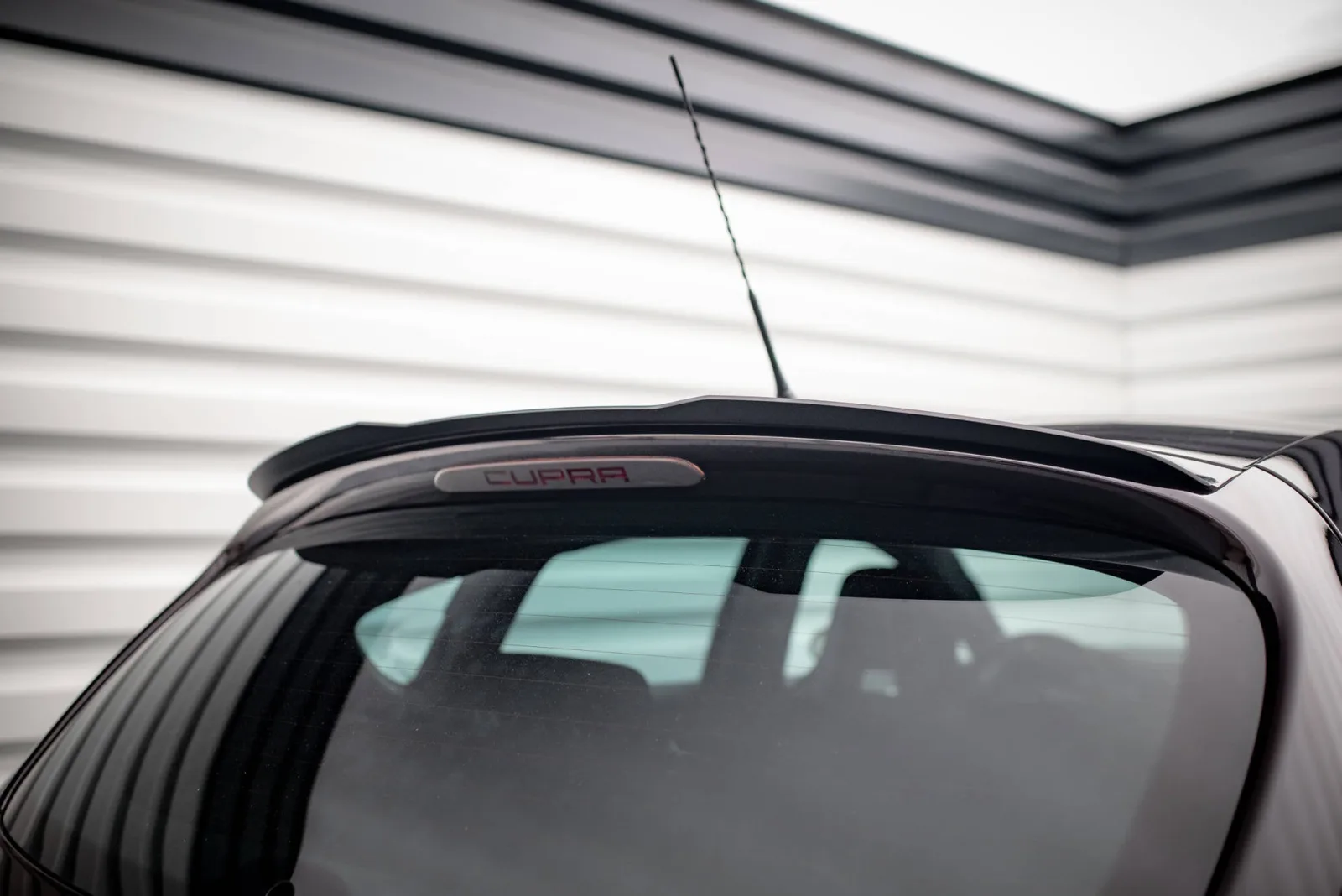 Spoiler Cap compatible with Seat Leon Cupra / FR Mk2
