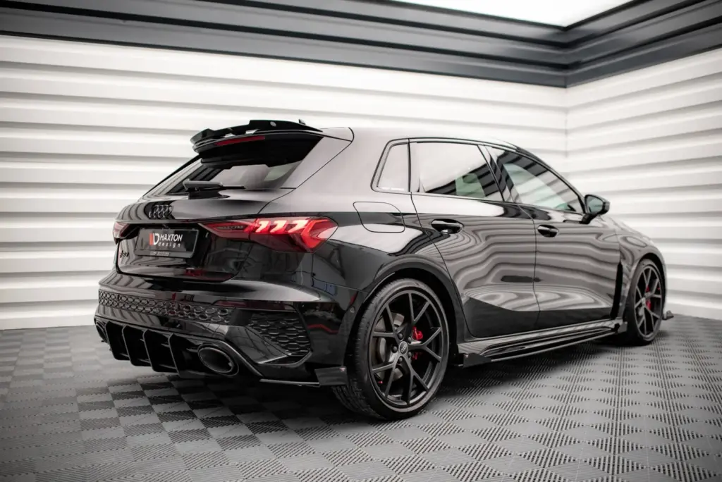 Side Flaps compatible with Audi RS3 Sportback 8Y