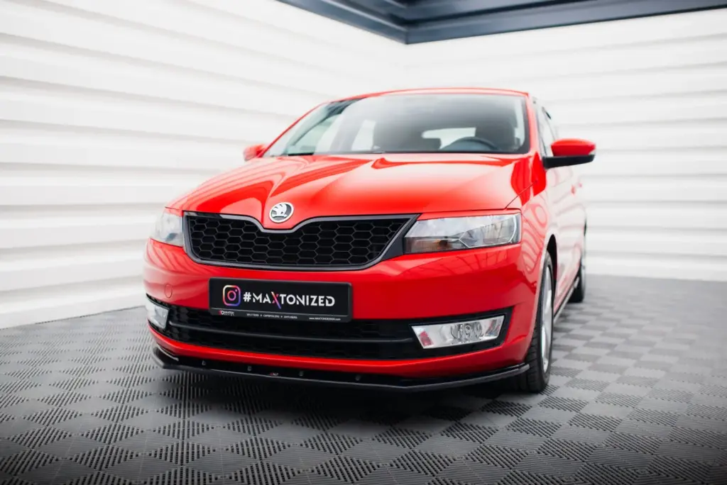 Front Splitter V.2 compatible with Skoda Rapid