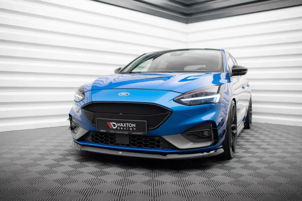 Front Splitter V.8 compatible with Ford Focus ST / ST-Line Mk4