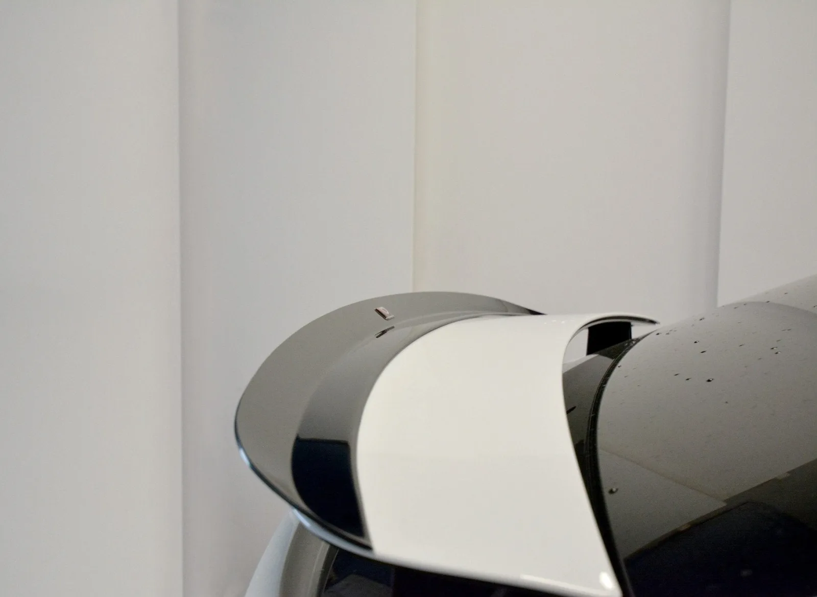 Spoiler Cap Rear V.2 compatible with Tesla Model X