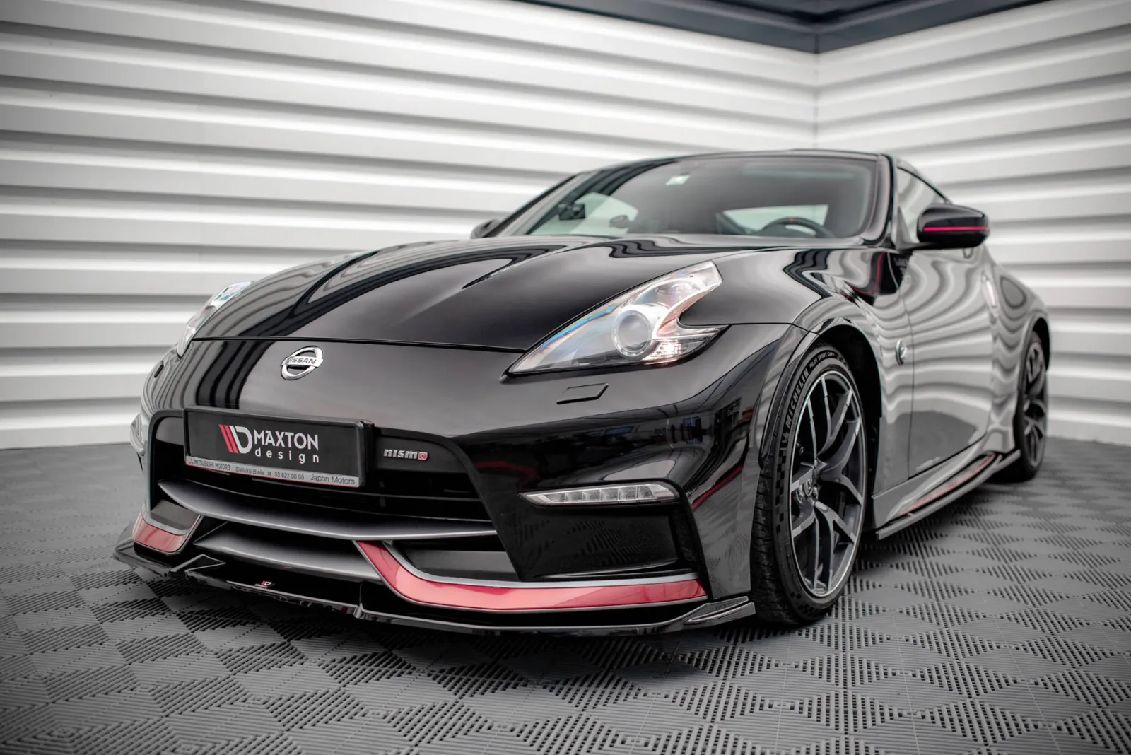 Front Splitter V.2 compatible with Nissan 370Z Nismo Facelift