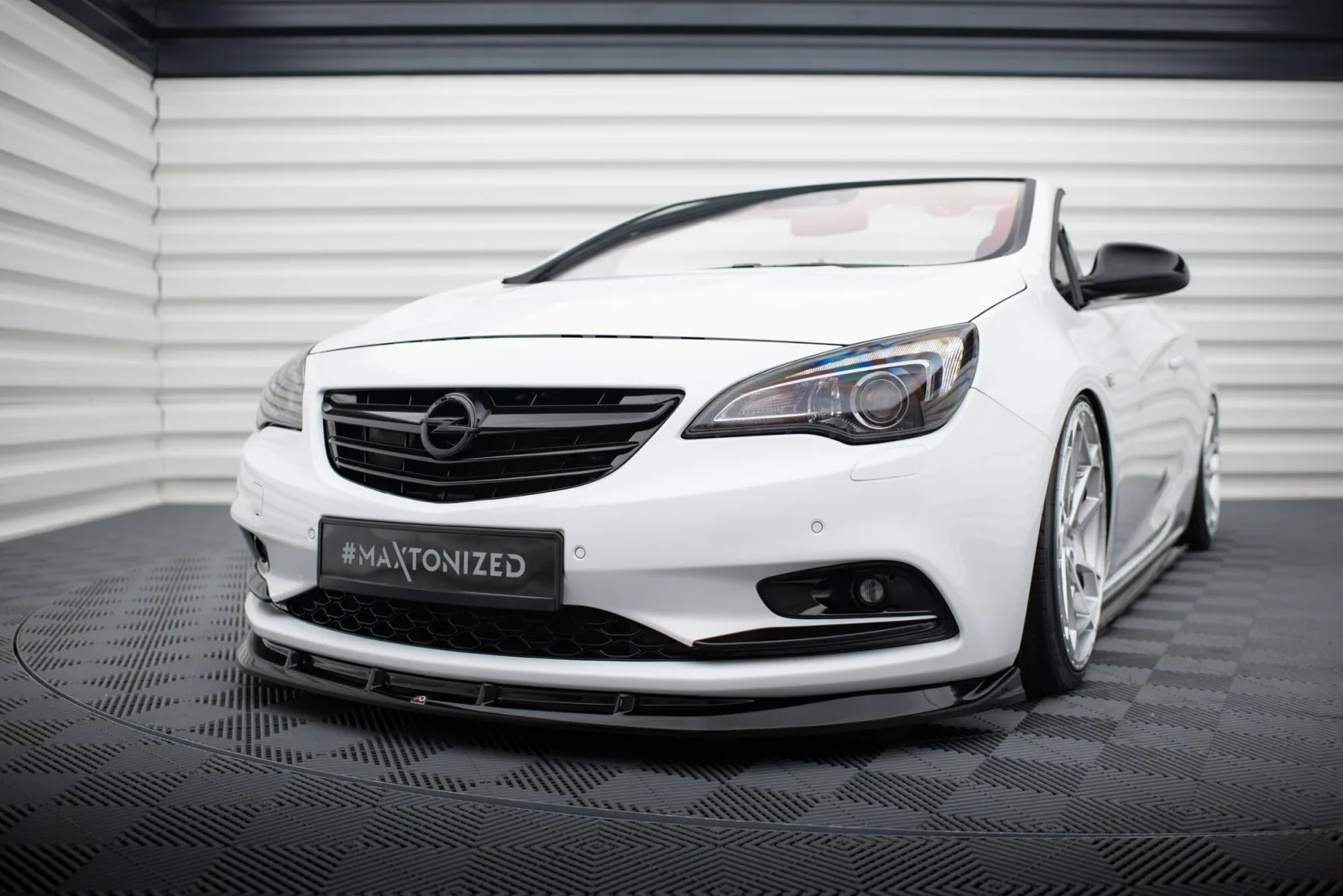 Front Splitter compatible with Opel Cascada
