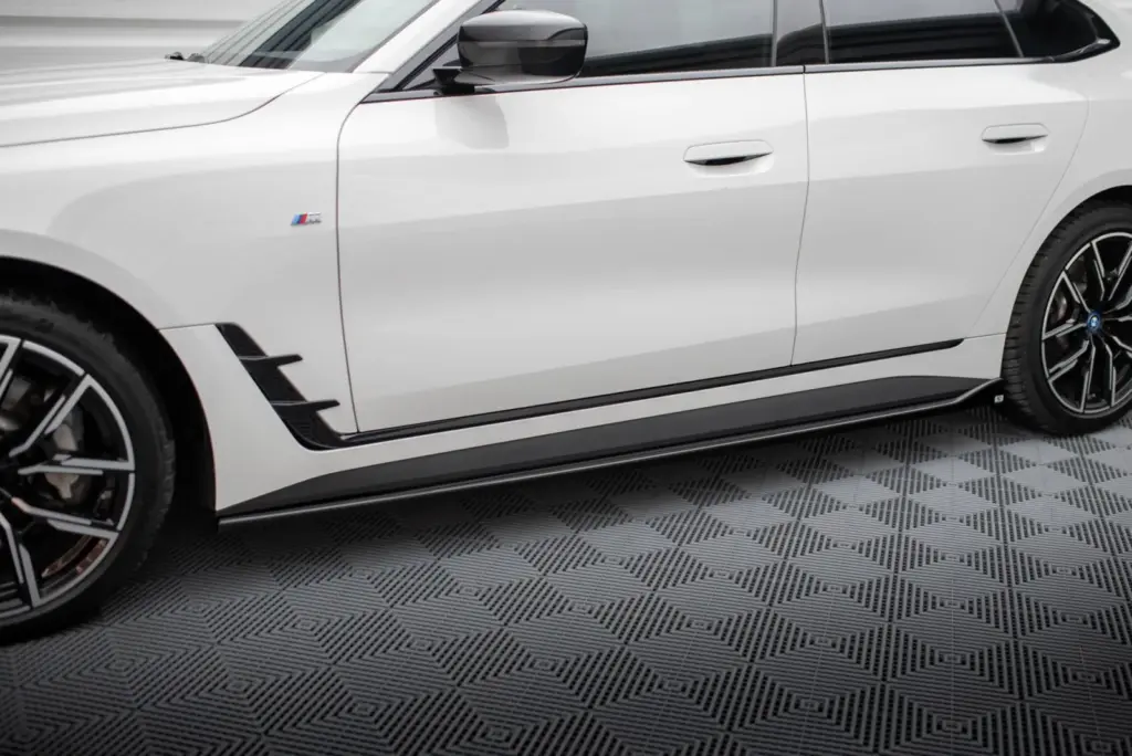 Side Skirts Diffusers V.1 compatible with BMW i4 M-Pack G26