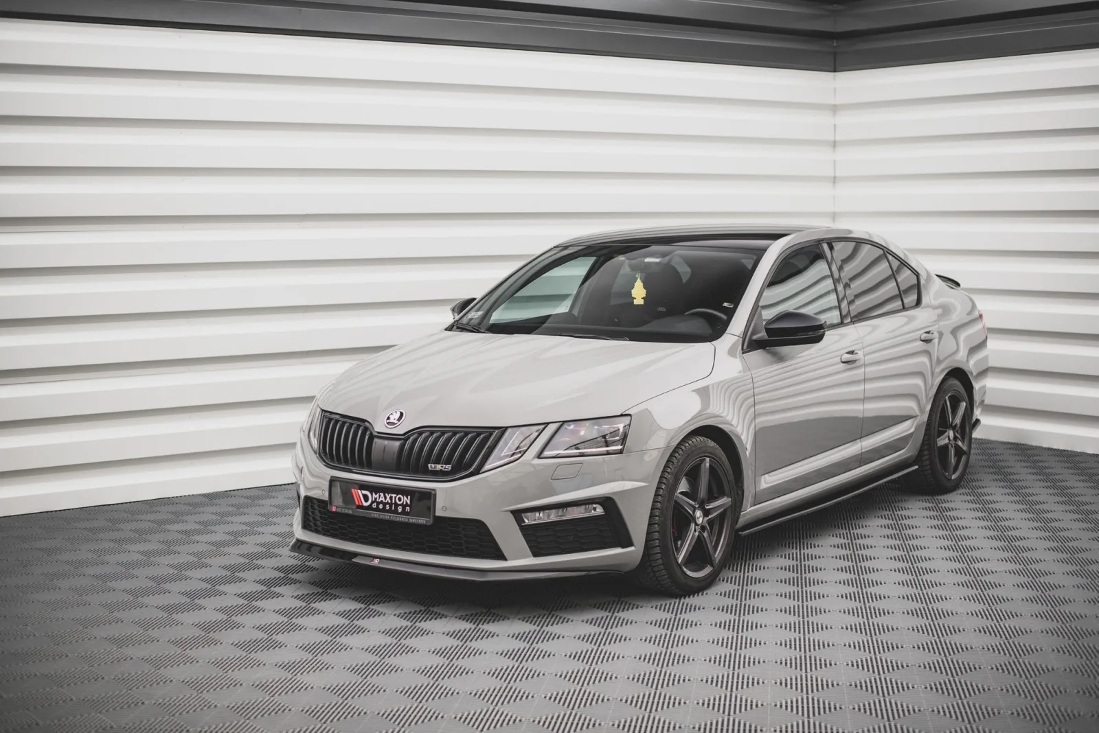 Front Splitter V.1 compatible with Skoda Octavia RS Mk3 Facelift