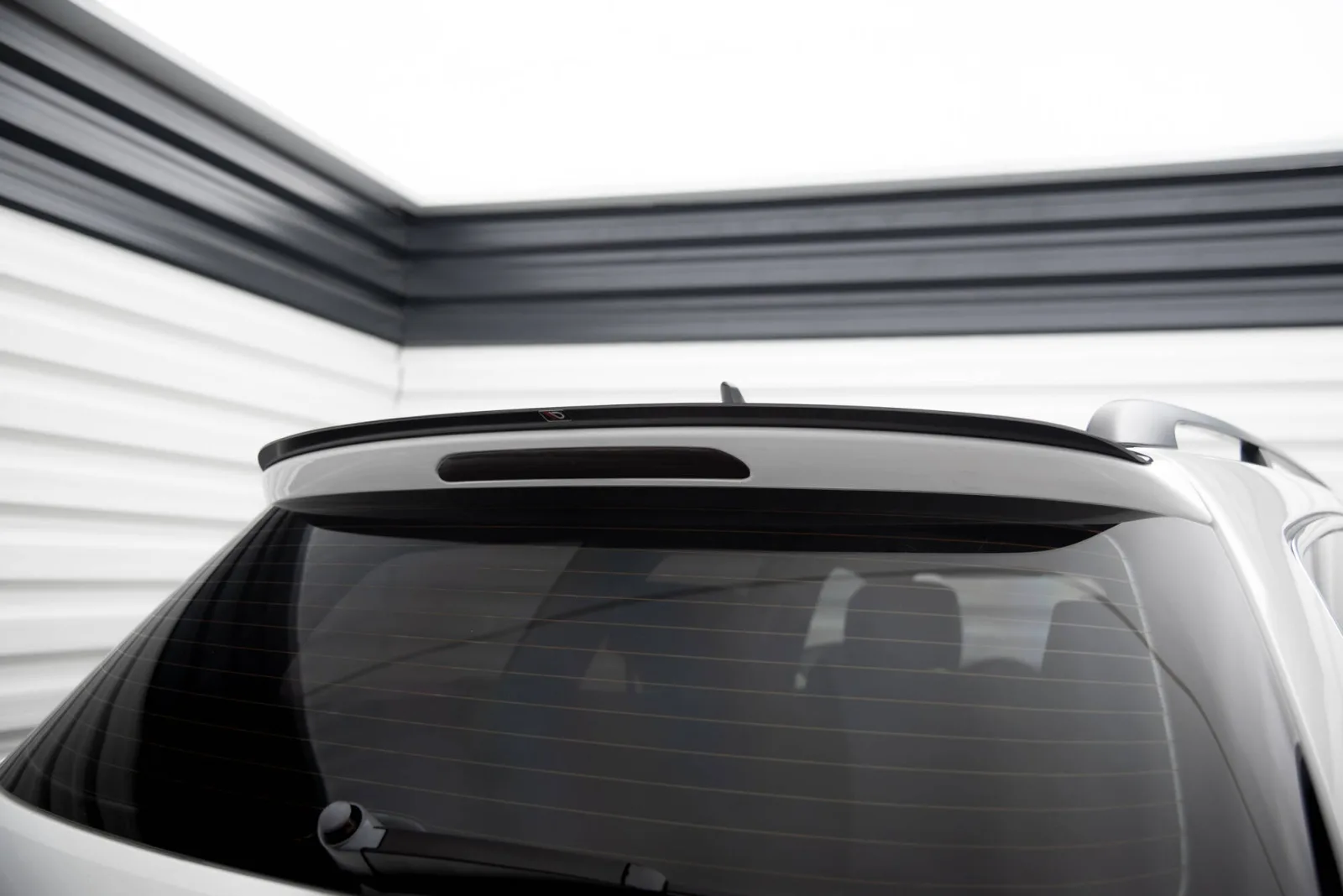 Spoiler Cap compatible with Volkswagen Passat Variant B7