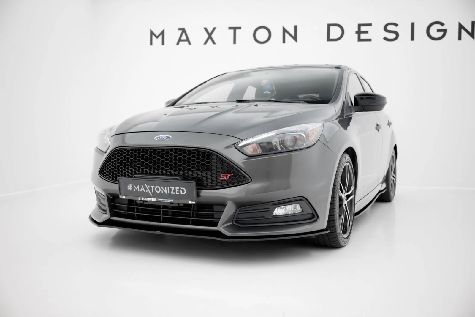 Front Splitter Street Pro compatible with Ford Focus ST Mk3 Facelift
