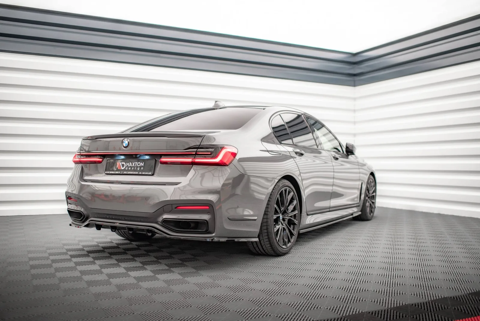 Rear Splitter (With Diffuser) V.1 compatible with BMW 7 M-Pack G11 / G12 Facelift