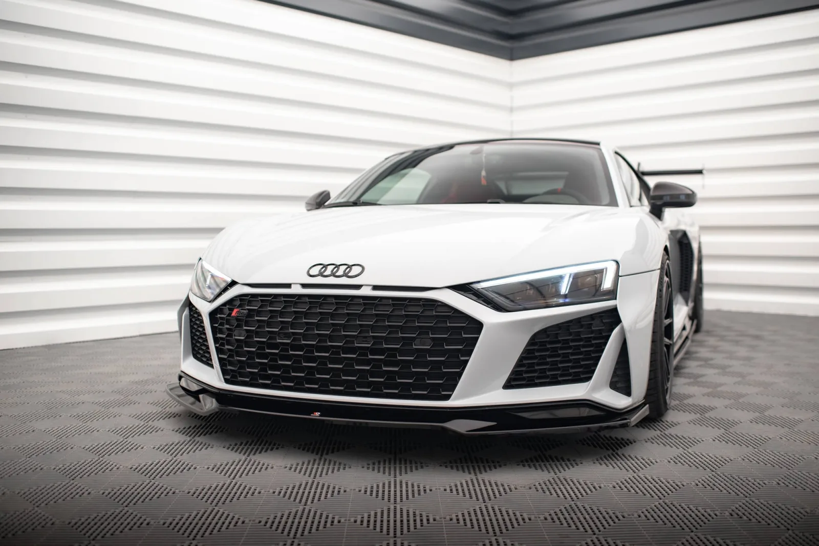 Front Splitter V.3 compatible with Audi R8 Mk2 Facelift