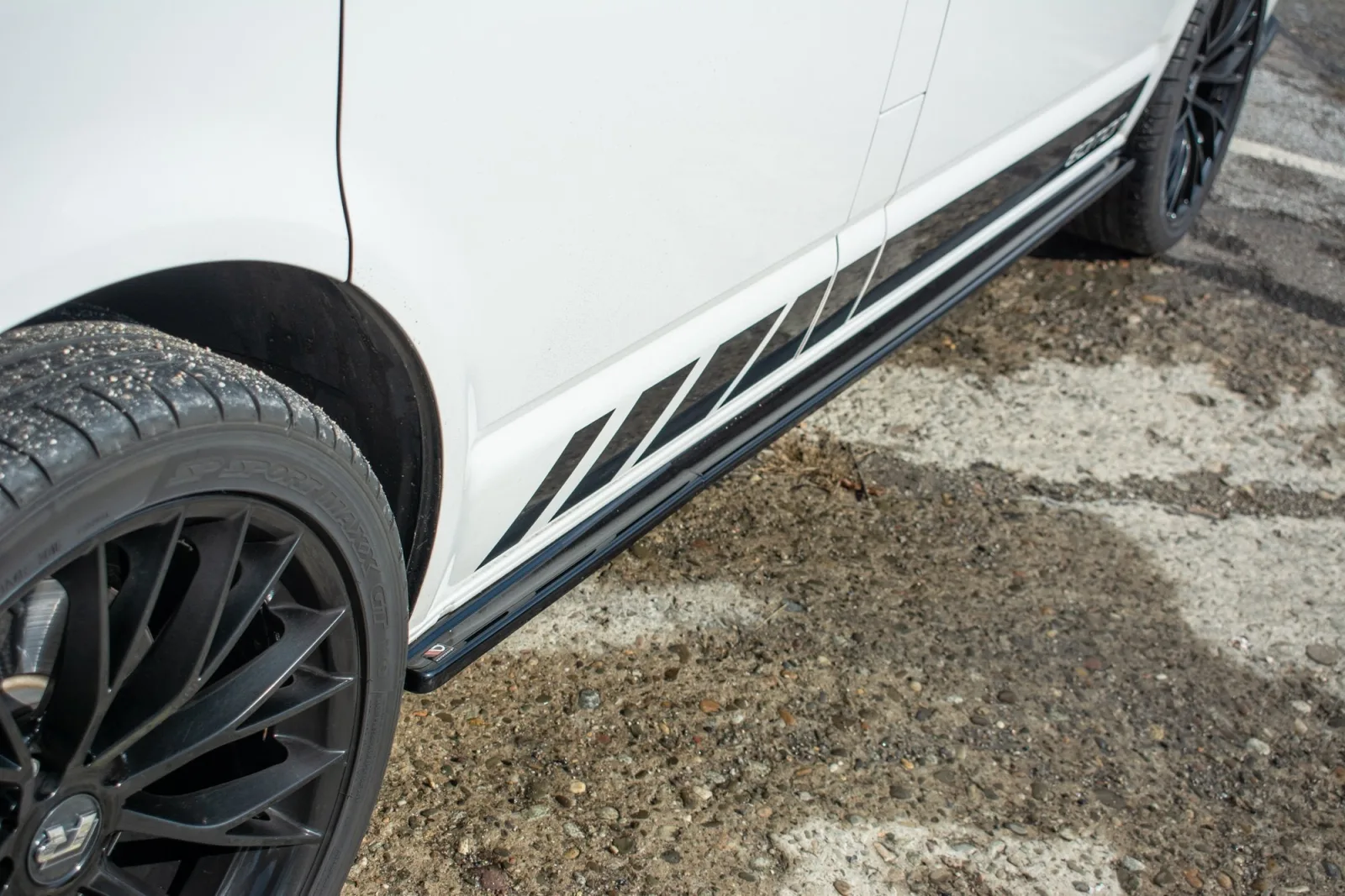 Side Skirts Diffusers compatible with Volkswagen T6 / T6.1