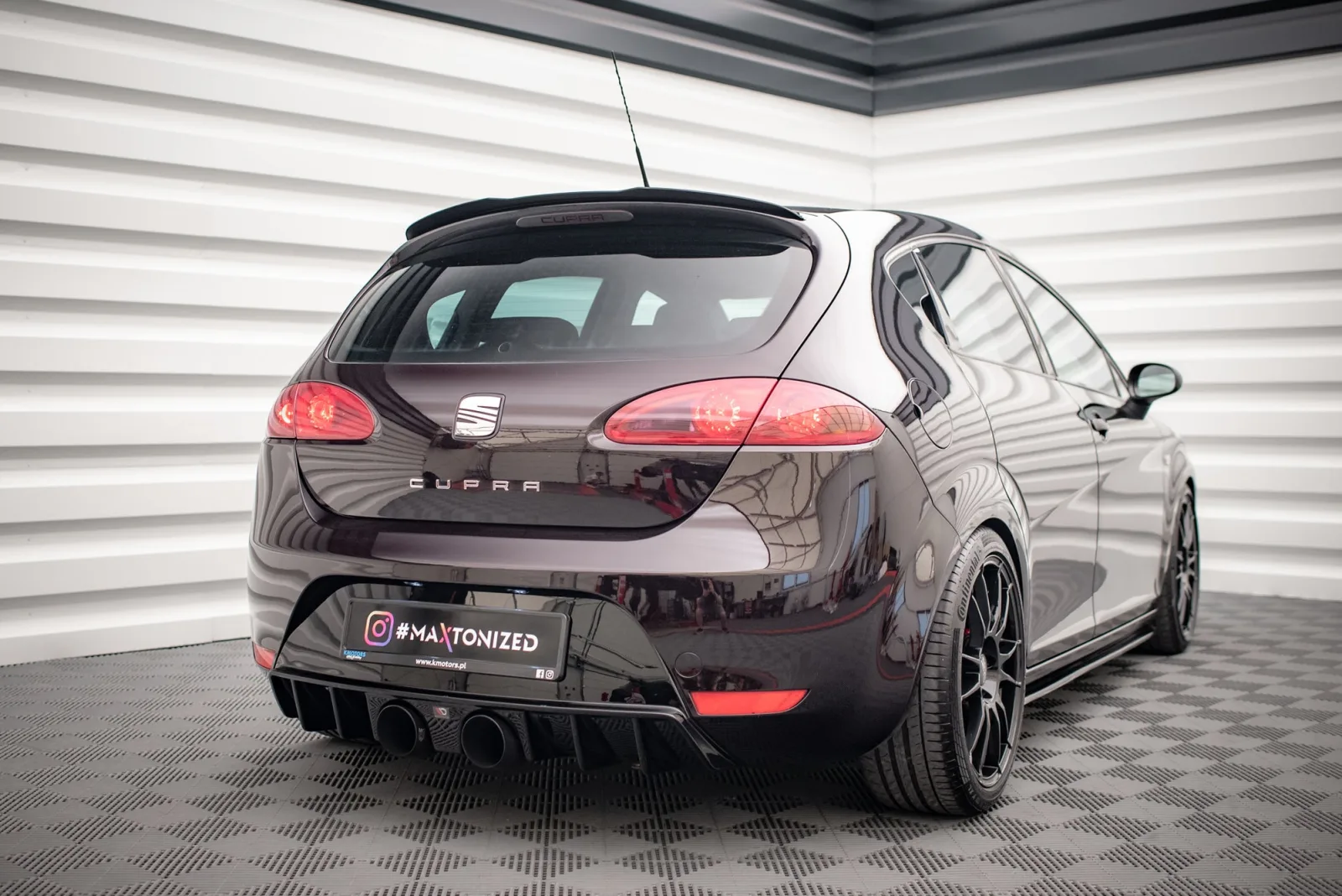 REAR VALANCE compatible with Seat Leon Cupra/ FR Mk2