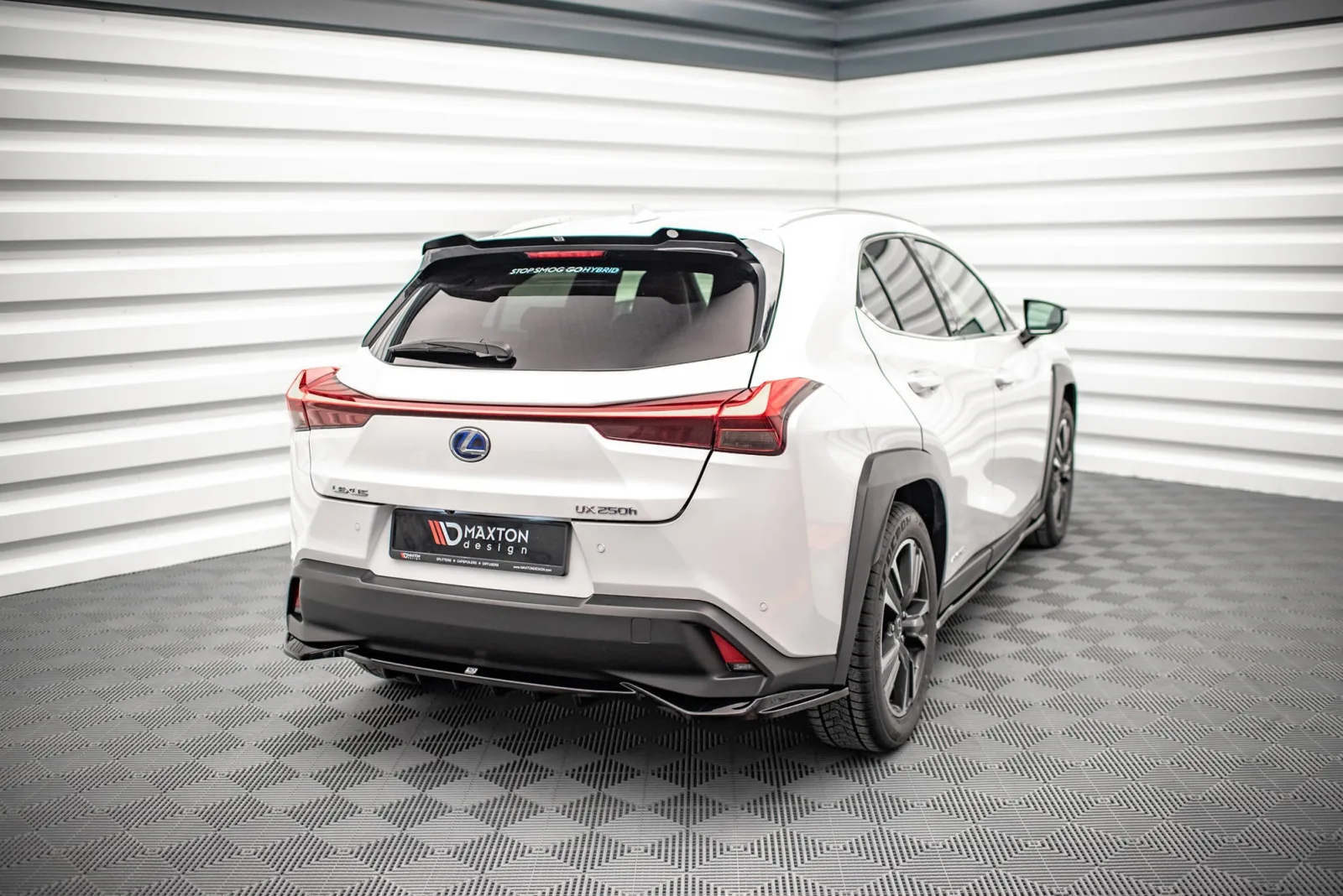 Spoiler Cap compatible with Lexus UX Mk1