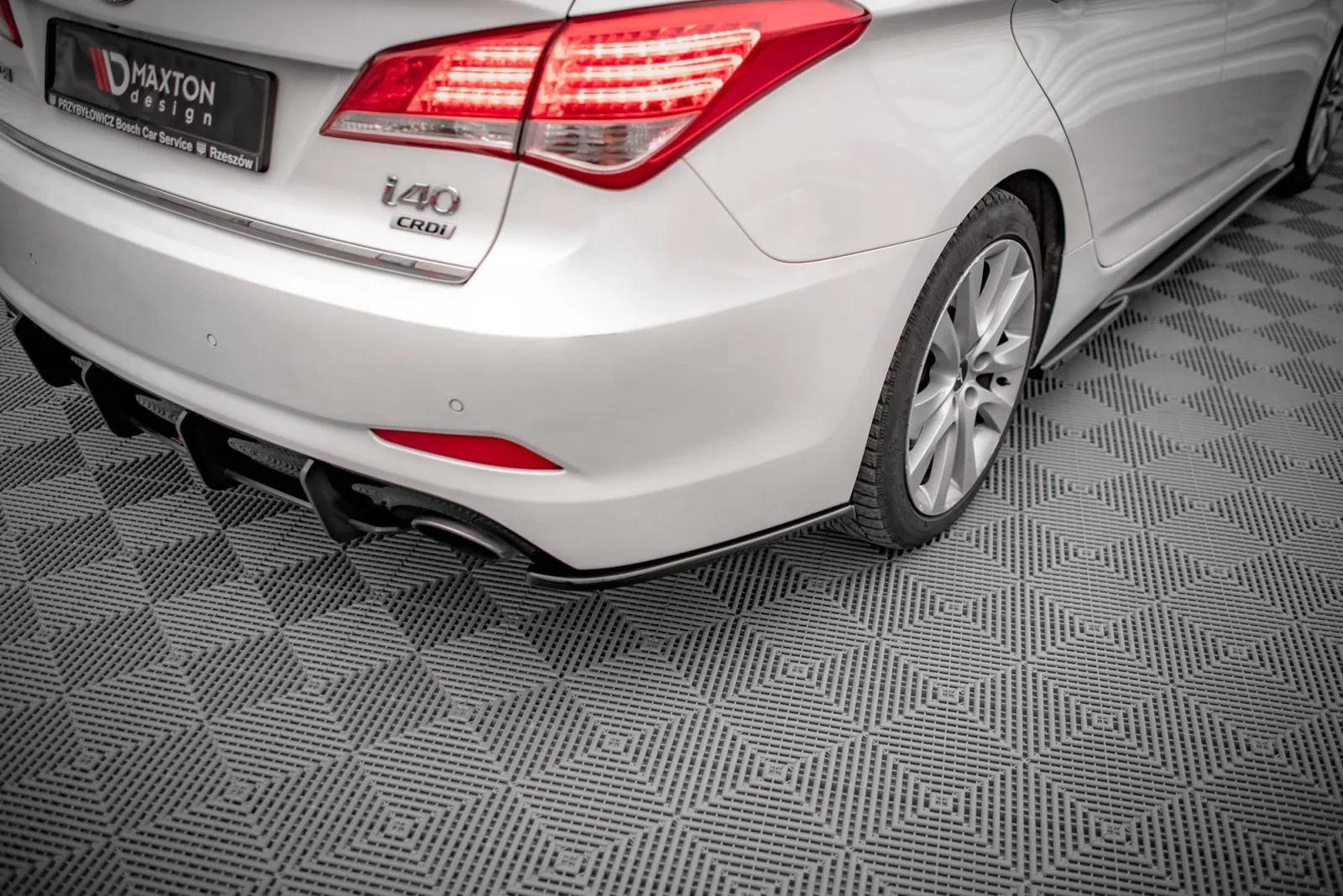 Rear Side Splitters compatible with Hyundai I40 Mk1
