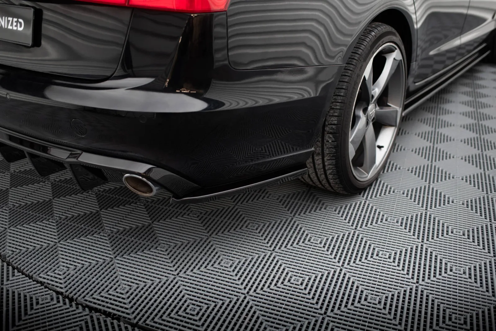Rear Side Splitters V.3 compatible with Audi A6 Avant / Sedan C7