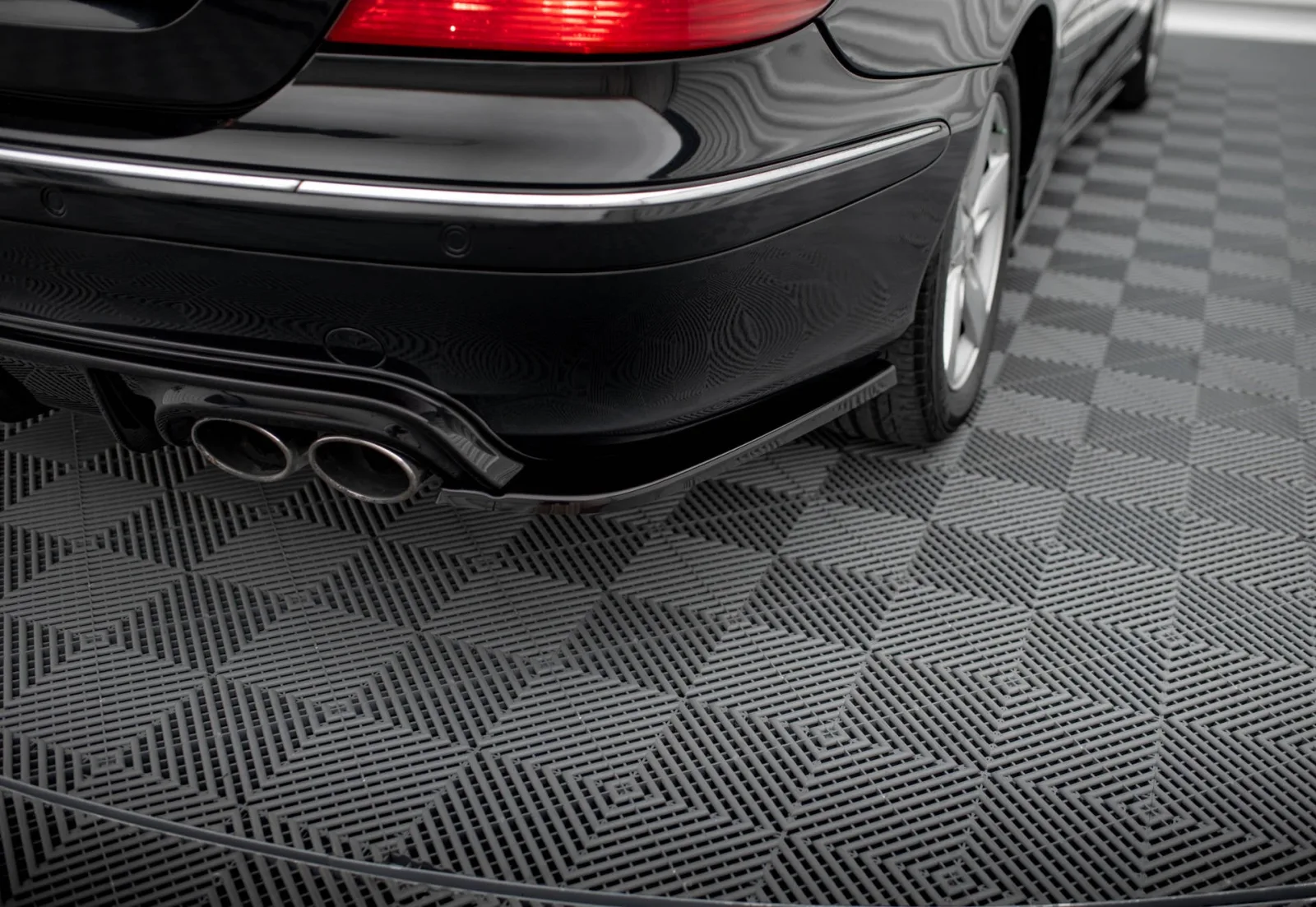 Rear Side Splitters V.2 compatible with Mercedes-Benz CLK W209