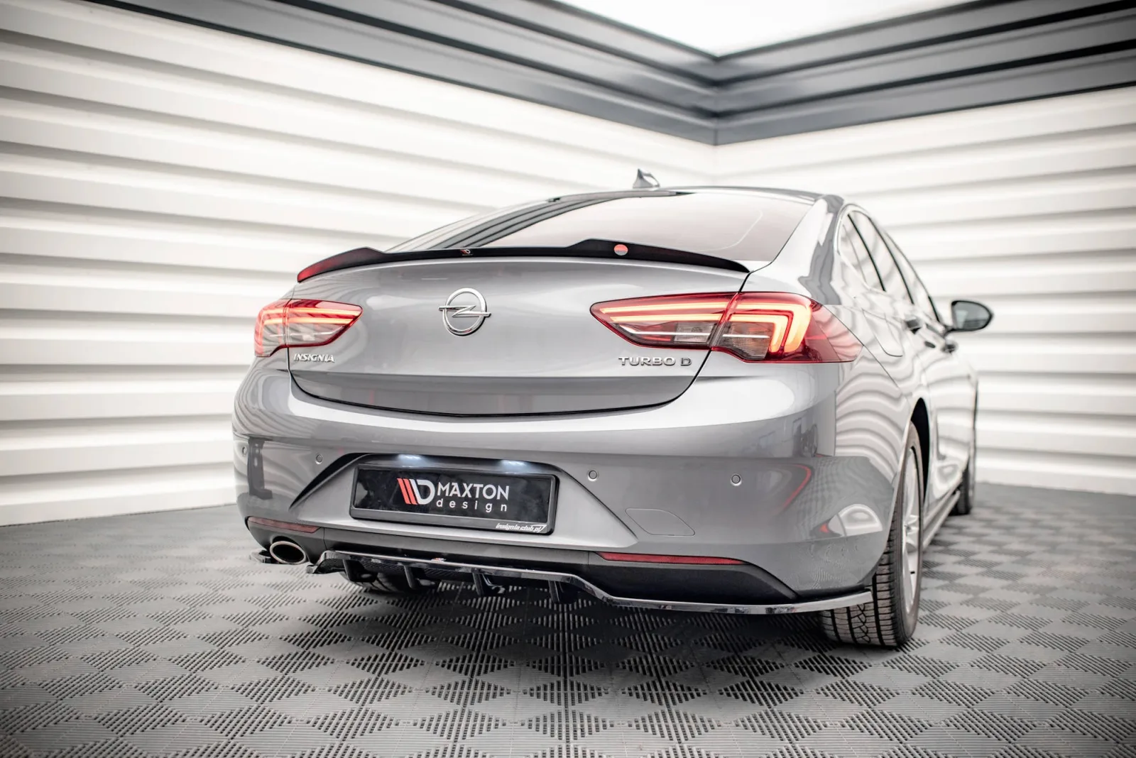 Rear Splitter (With Diffuser) compatible with Opel Insignia Mk2