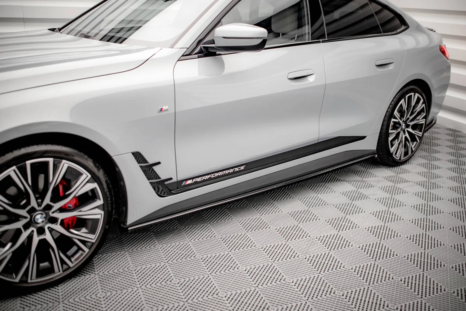 Side Skirts Diffusers V.2 compatible with BMW i4 M-Pack G26