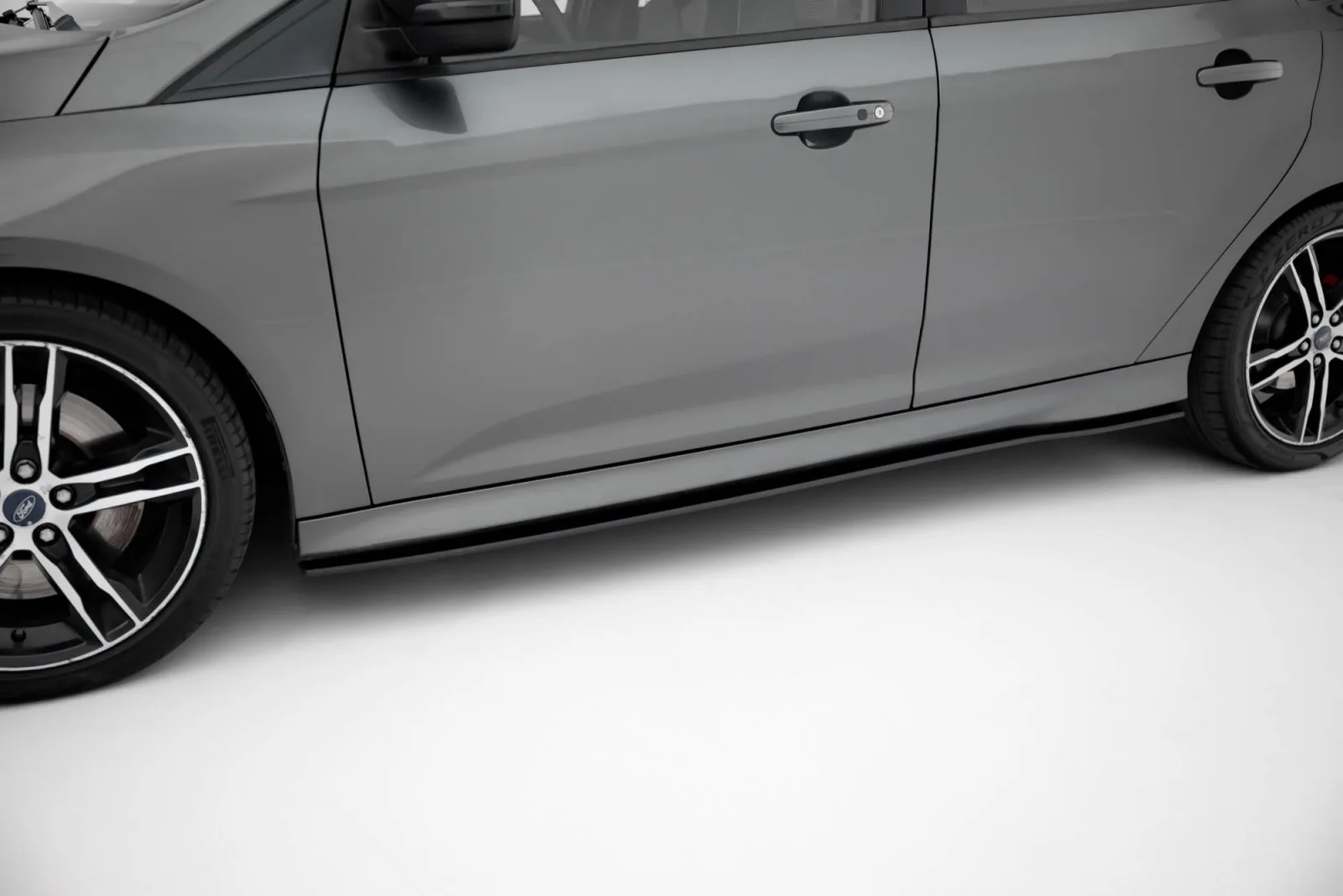Side Skirts Diffusers Street Pro compatible with Ford Focus ST Mk3 Facelift