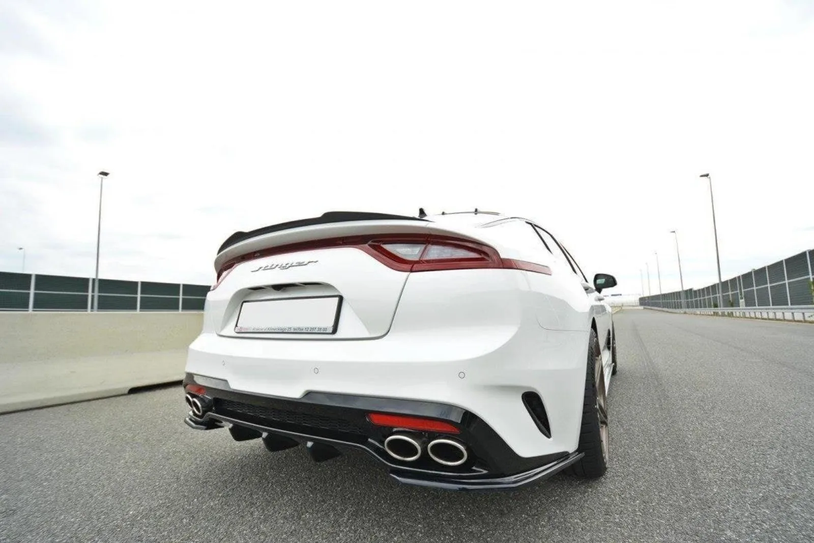 Rear Valance compatible with Kia Stinger Gt / GT-Line Mk1