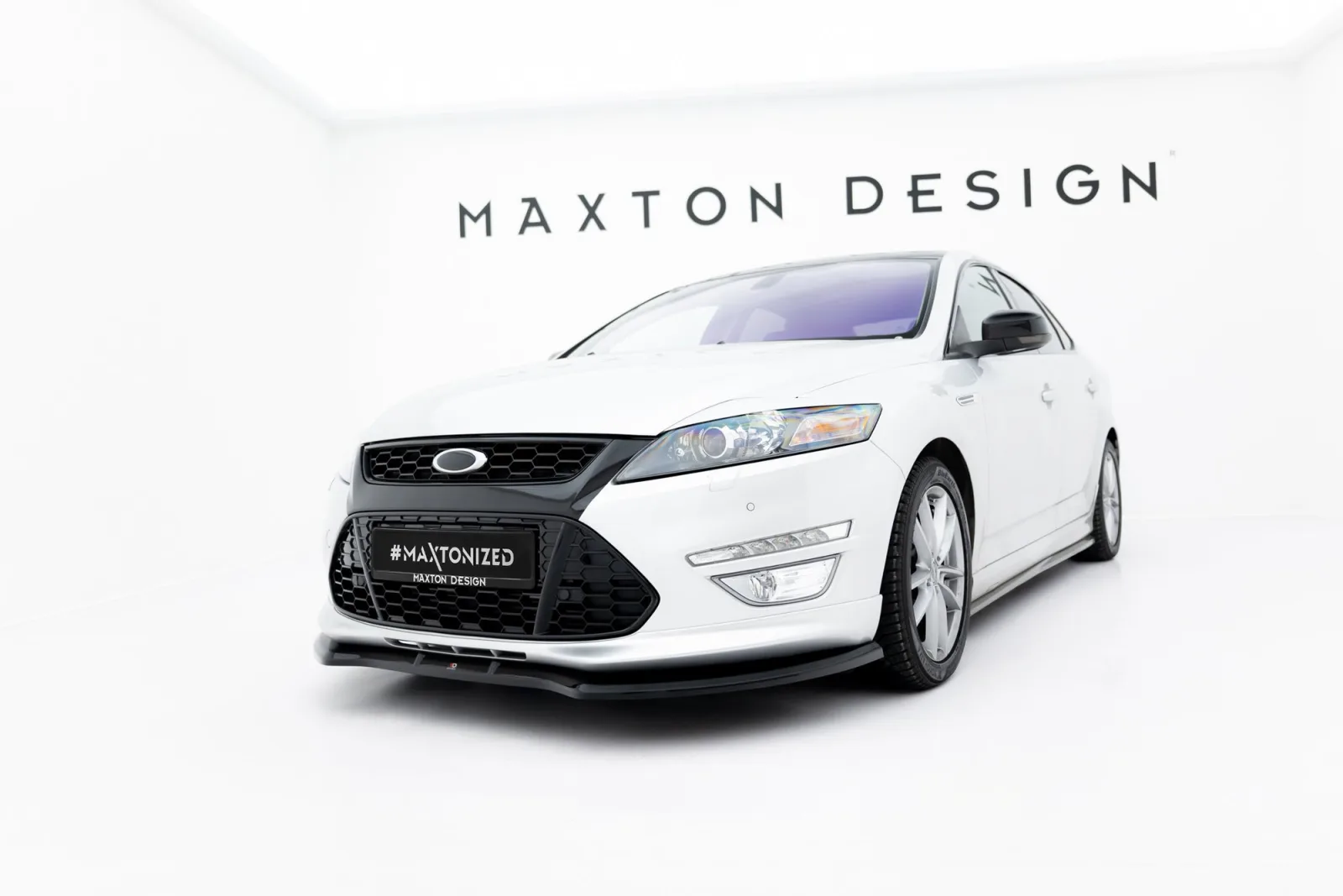 Front Splitter V.1 compatible with Ford Mondeo ST-Line Sedan Mk4 Facelift