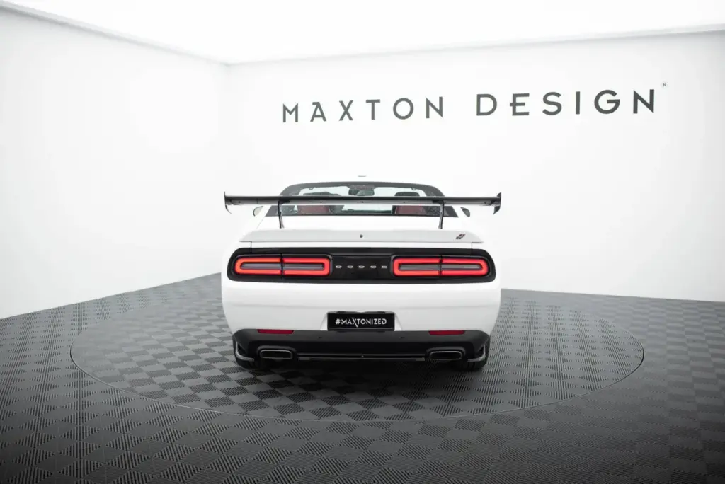 Carbon Spoiler compatible with Dodge Challenger Mk3