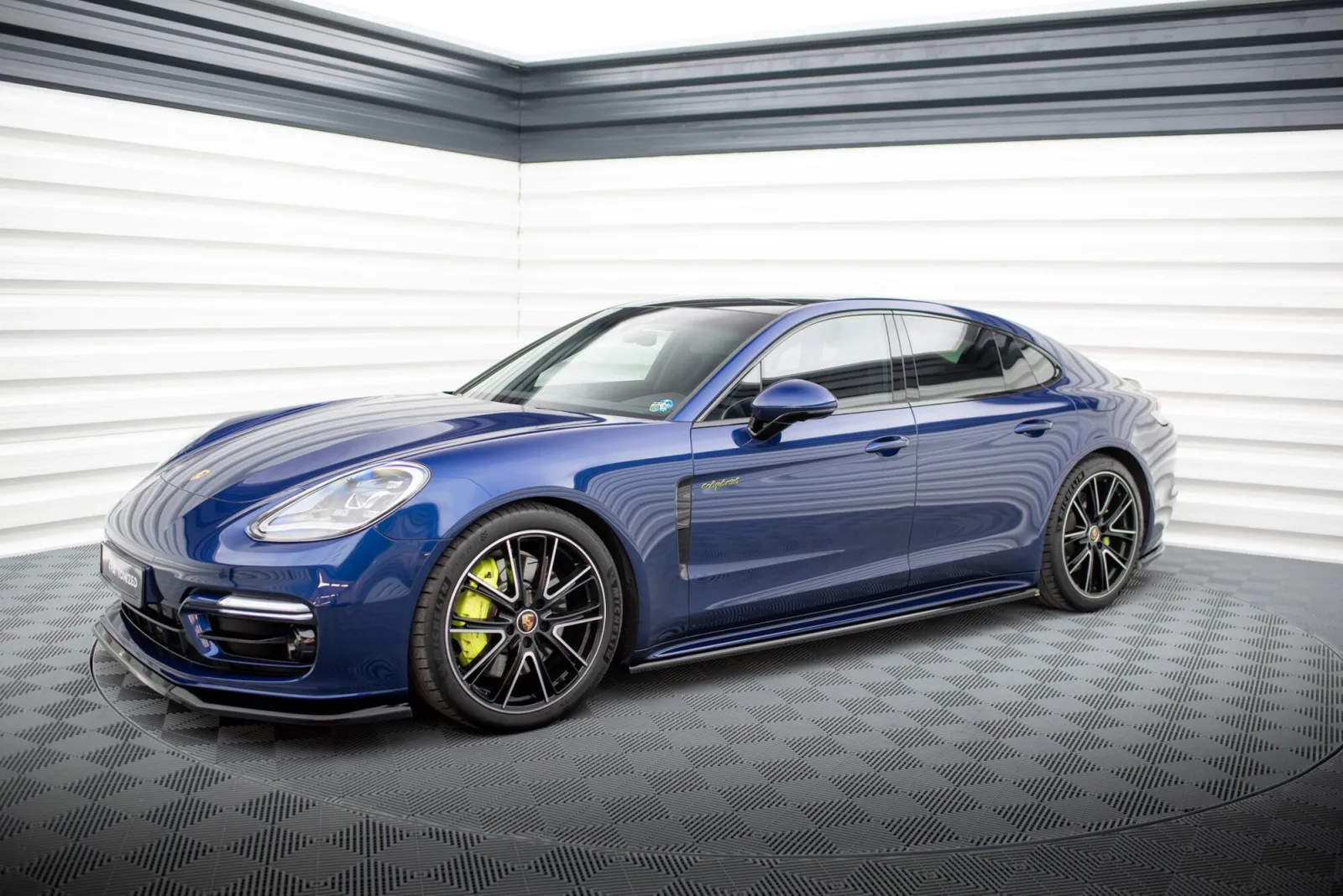 Set of Splitters compatible with Porsche Panamera E-Hybrid 971 Facelift