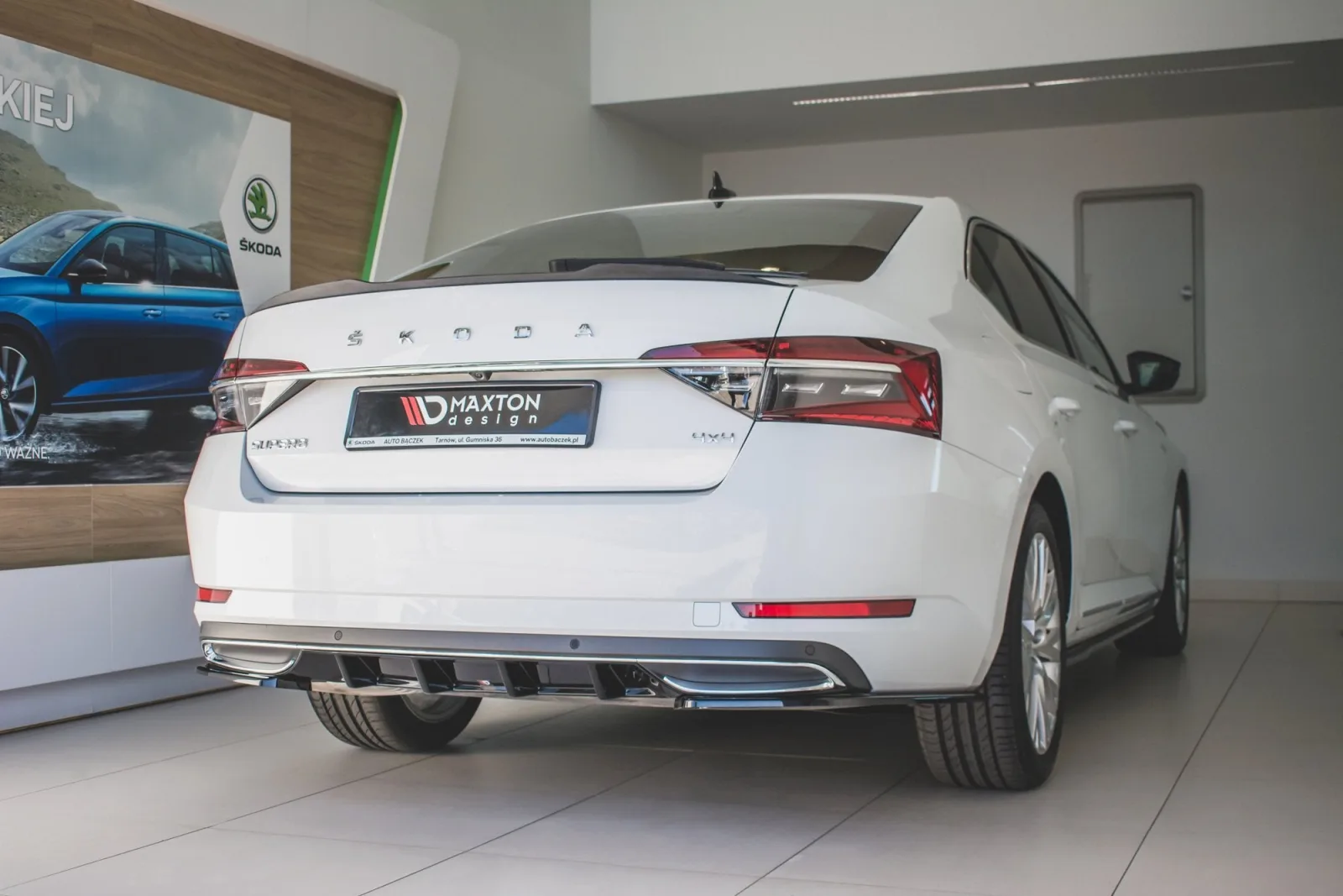 Rear Valance compatible with Skoda Superb Liftback / Combi Mk3 FL