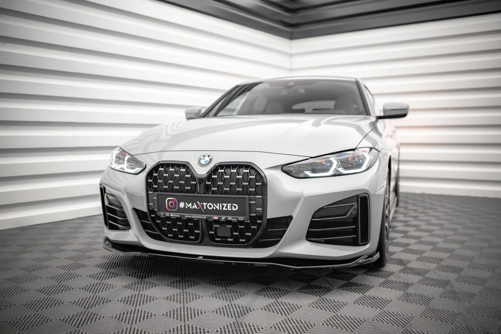 Front Splitter V.1 compatible with BMW 4 / i4 Gran Coupe M-Pack / M440i G26