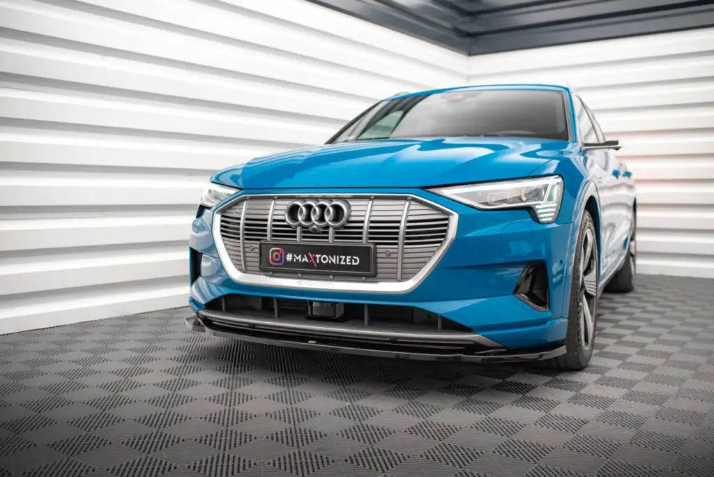 Front Splitter V.1 compatible with Audi e-tron