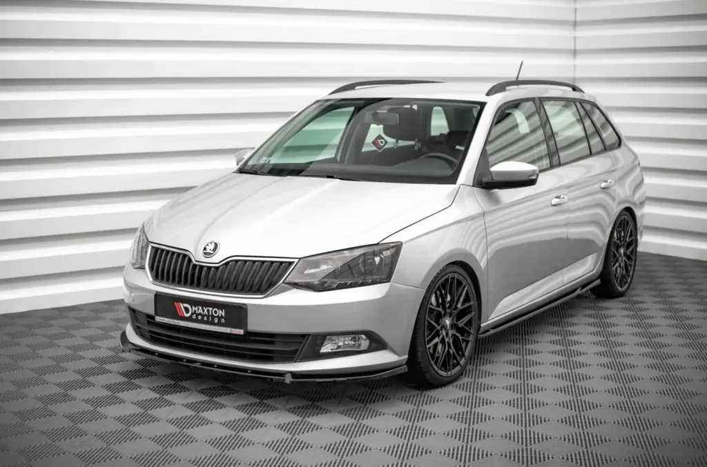Front Splitter V.1 compatible with Skoda Fabia Mk3