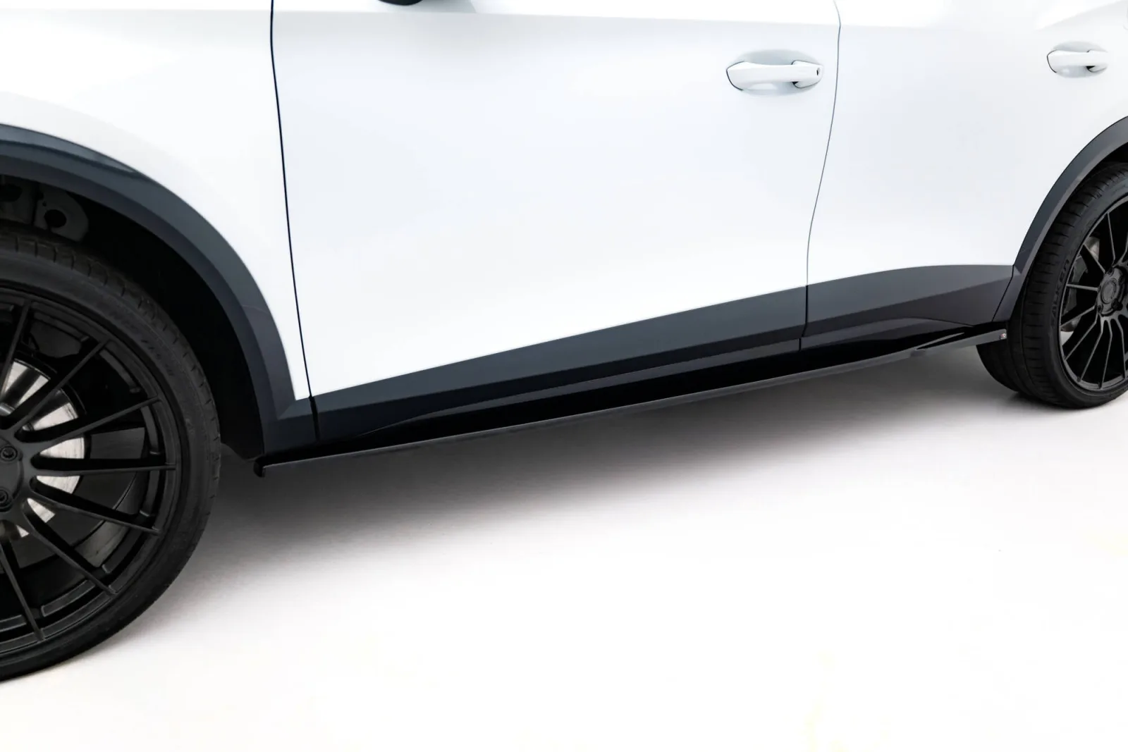 Side Skirts Diffusers V.1 compatible with Cupra Formentor Mk1 Facelift