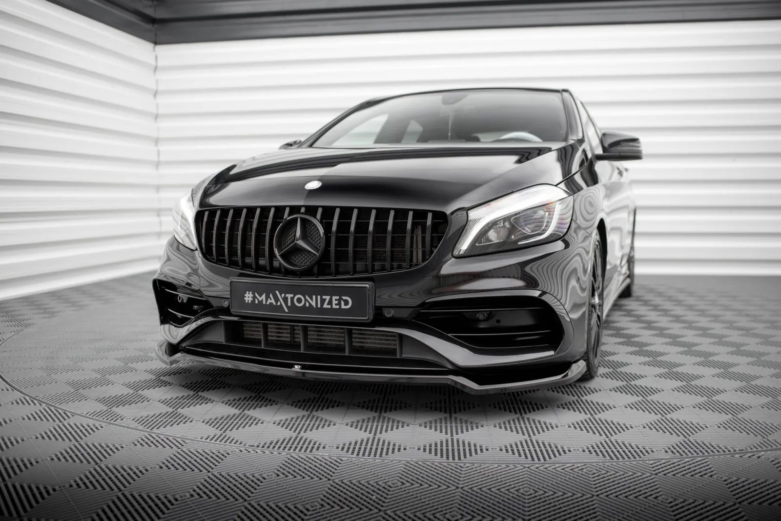 Front Splitter V.1 compatible with Mercedes-Benz A AMG-Line W176 Facelift