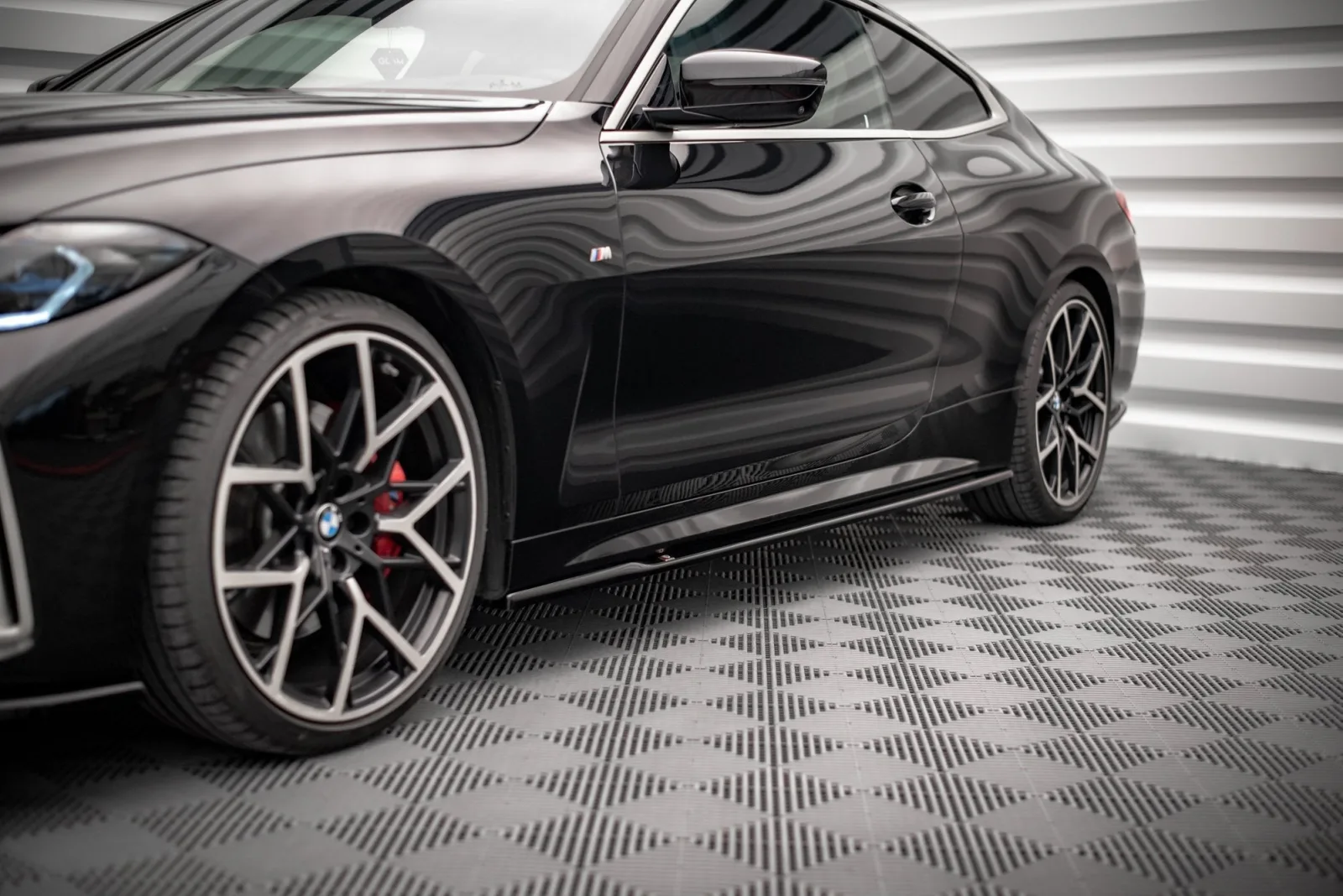 Side Skirts Diffusers V.1 compatible with BMW 4 M-Pack / M440i G22 / G23 / G22 Facelift / G23 Facelift