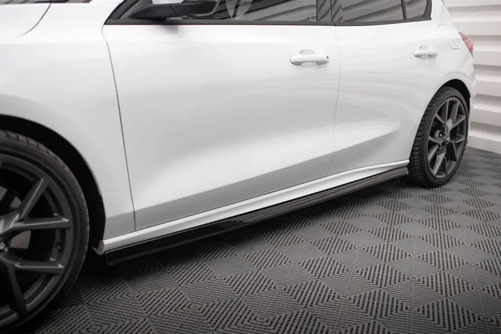 Side Skirts Diffusers V.5 compatible with Ford Focus ST / ST-Line Mk4 Facelift
