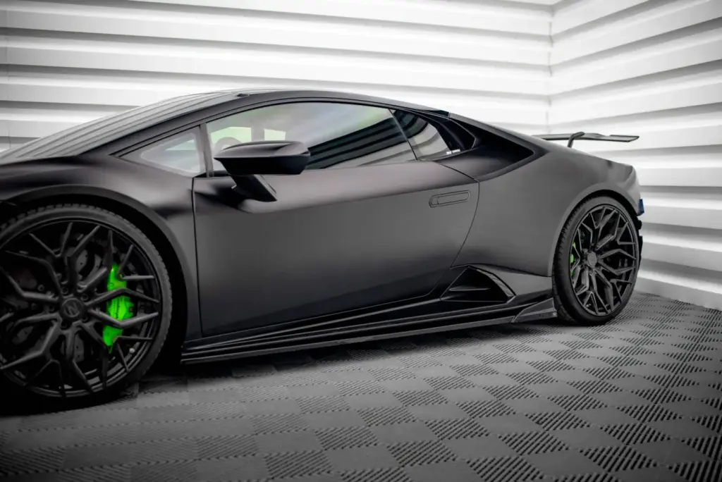 Side Skirts Diffusers compatible with Lamborghini Huracan EVO