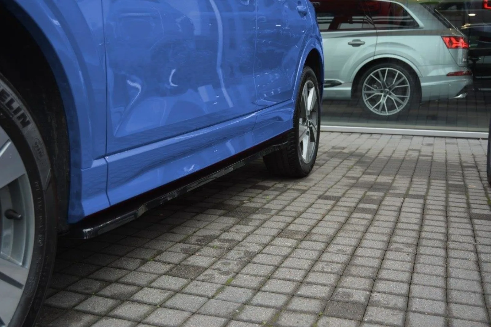 Side Skirts Diffusers compatible with Audi Q2 Mk.1